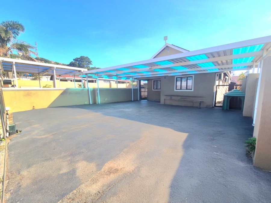 5 Bedroom Property for Sale in Brighton Beach KwaZulu-Natal