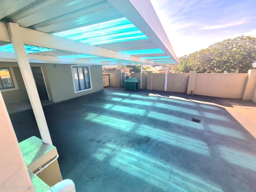 5 Bedroom Property for Sale in Brighton Beach KwaZulu-Natal