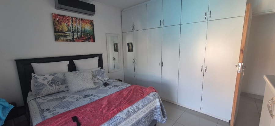 5 Bedroom Property for Sale in Brighton Beach KwaZulu-Natal