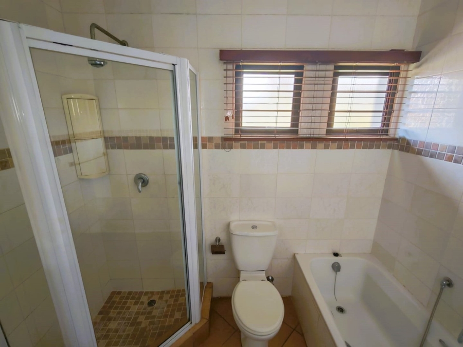 3 Bedroom Property for Sale in Uvongo Beach KwaZulu-Natal