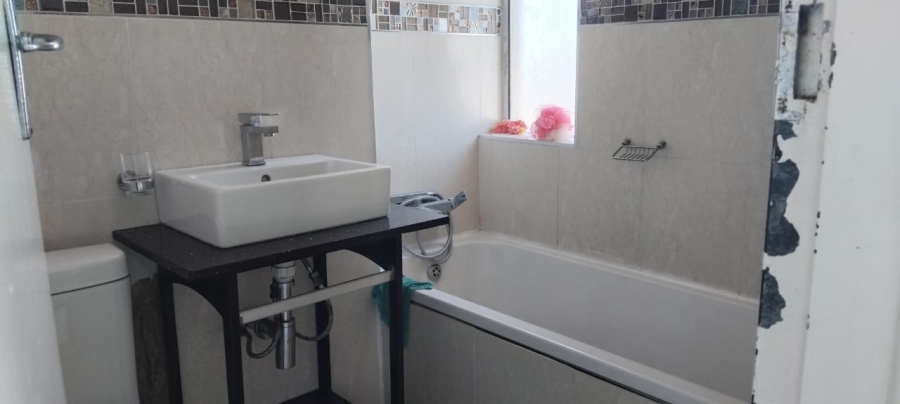 1 Bedroom Property for Sale in Durban North KwaZulu-Natal