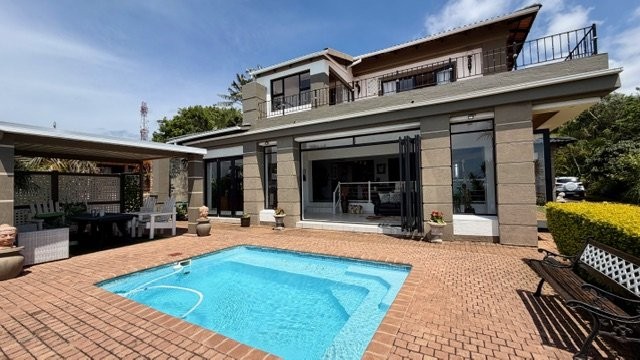 4 Bedroom Property for Sale in Uvongo KwaZulu-Natal