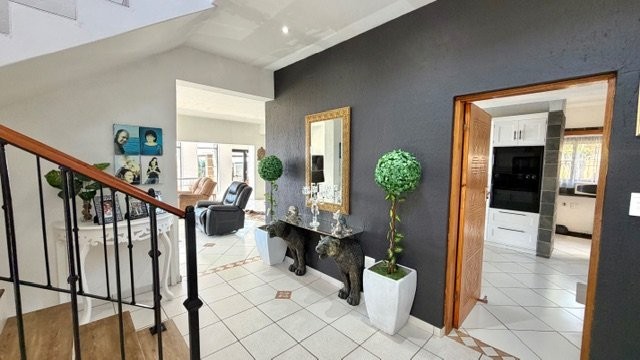 4 Bedroom Property for Sale in Uvongo KwaZulu-Natal