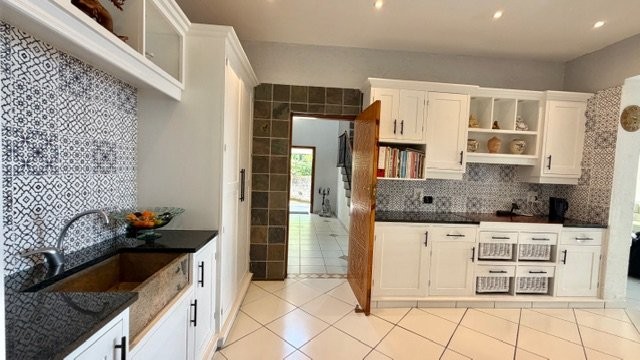 4 Bedroom Property for Sale in Uvongo KwaZulu-Natal