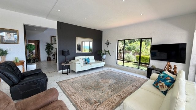 4 Bedroom Property for Sale in Uvongo KwaZulu-Natal