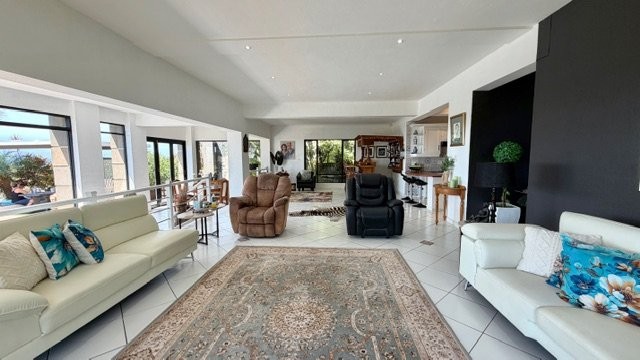 4 Bedroom Property for Sale in Uvongo KwaZulu-Natal