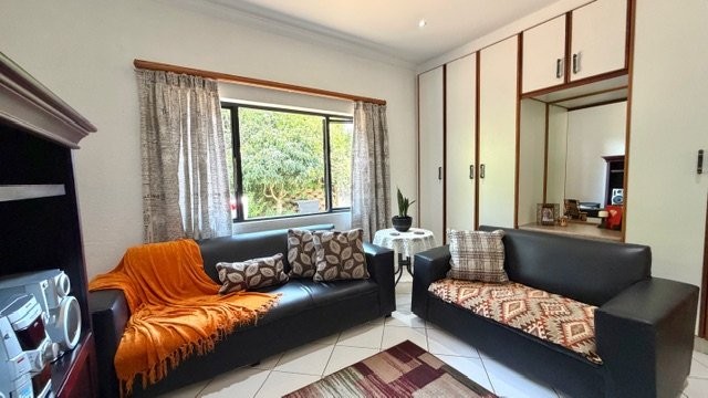 4 Bedroom Property for Sale in Uvongo KwaZulu-Natal
