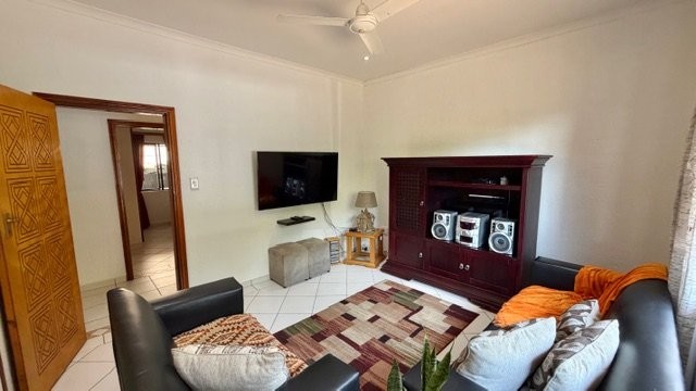 4 Bedroom Property for Sale in Uvongo KwaZulu-Natal
