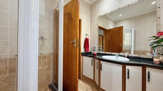 4 Bedroom Property for Sale in Uvongo KwaZulu-Natal