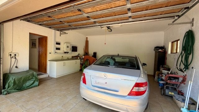 4 Bedroom Property for Sale in Uvongo KwaZulu-Natal