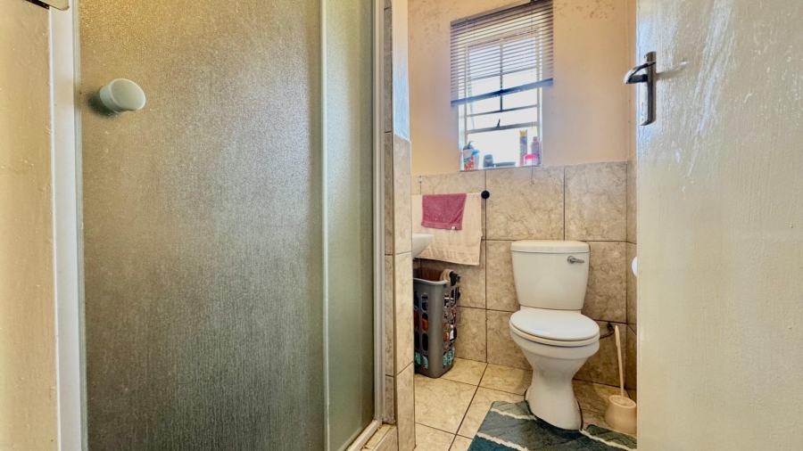 3 Bedroom Property for Sale in Aviary Hill KwaZulu-Natal