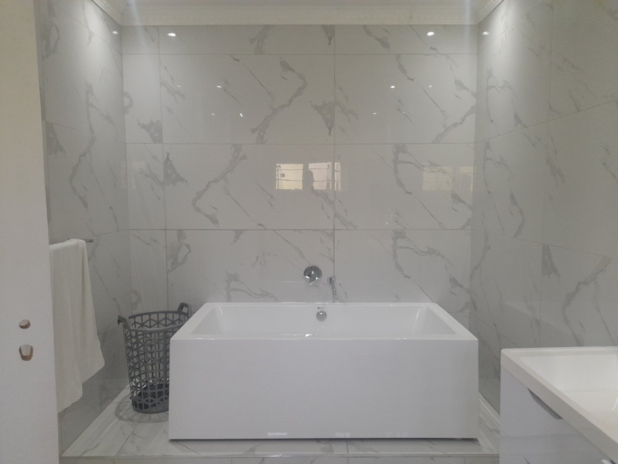 5 Bedroom Property for Sale in Durban North KwaZulu-Natal