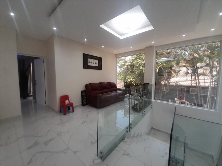 5 Bedroom Property for Sale in Durban North KwaZulu-Natal