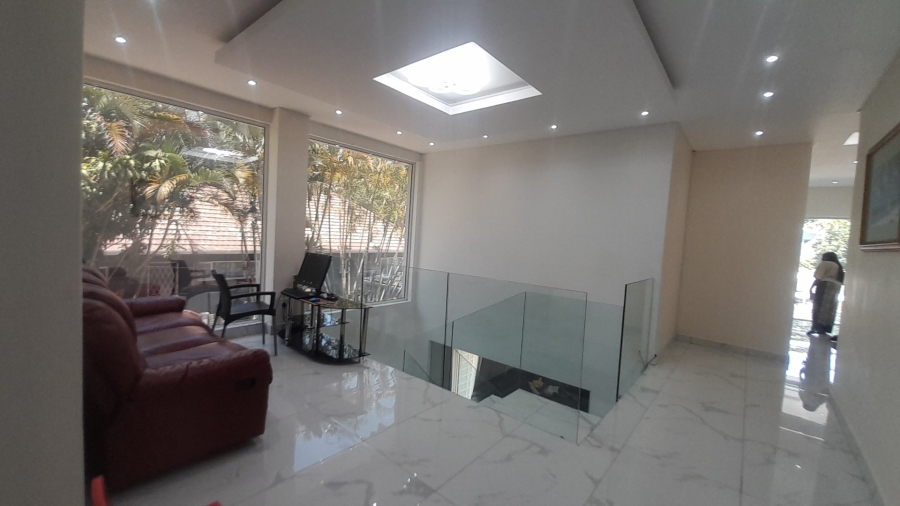 5 Bedroom Property for Sale in Durban North KwaZulu-Natal