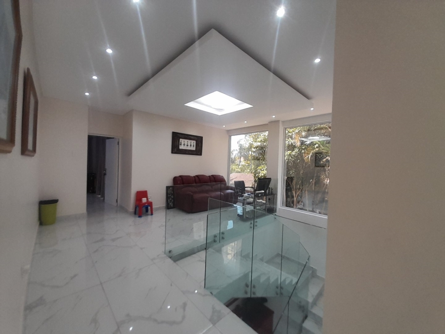 5 Bedroom Property for Sale in Durban North KwaZulu-Natal