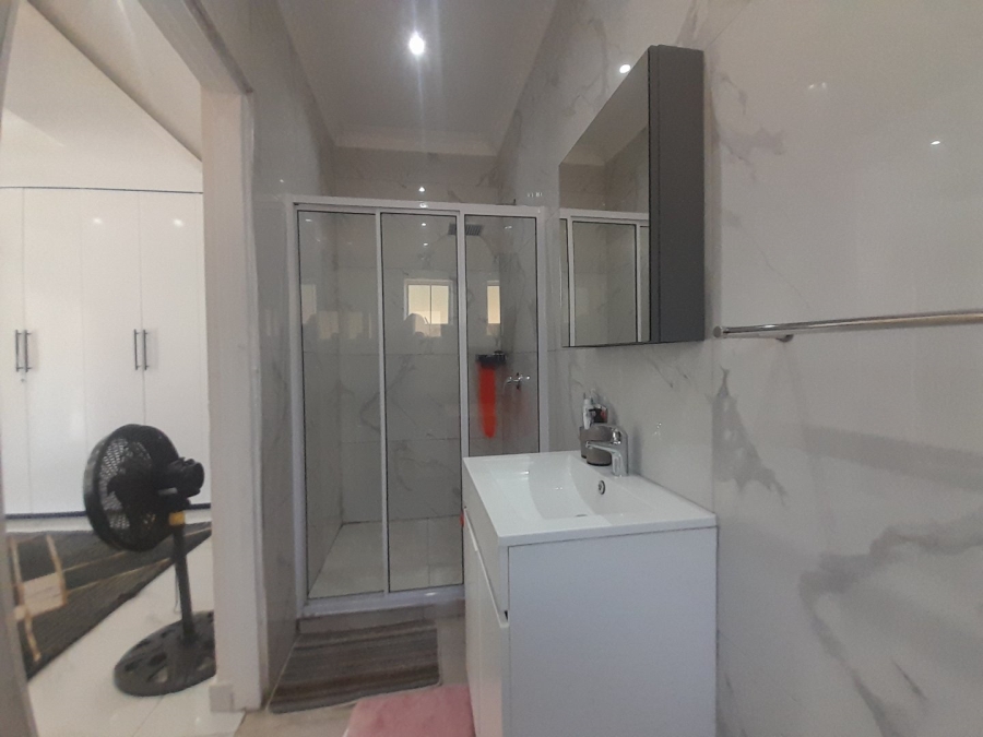 5 Bedroom Property for Sale in Durban North KwaZulu-Natal