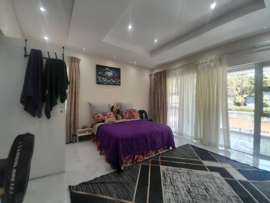 5 Bedroom Property for Sale in Durban North KwaZulu-Natal