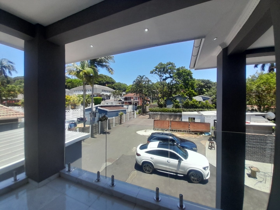 5 Bedroom Property for Sale in Durban North KwaZulu-Natal