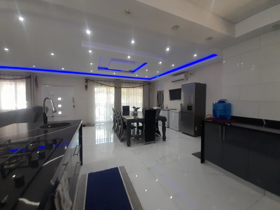 5 Bedroom Property for Sale in Durban North KwaZulu-Natal