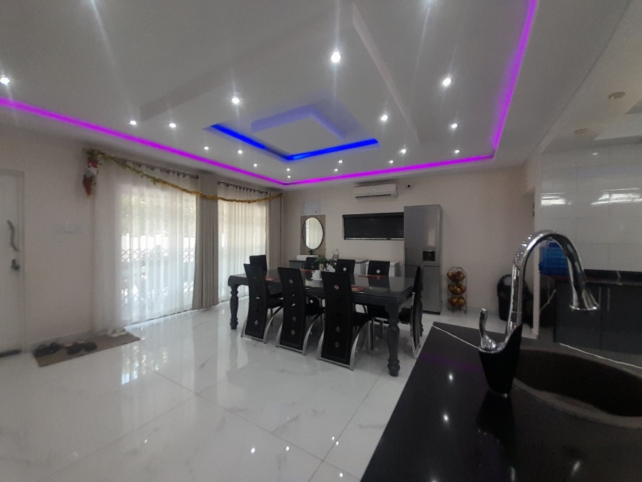 5 Bedroom Property for Sale in Durban North KwaZulu-Natal