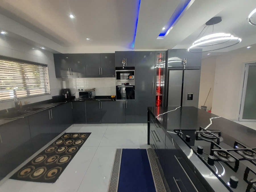 5 Bedroom Property for Sale in Durban North KwaZulu-Natal