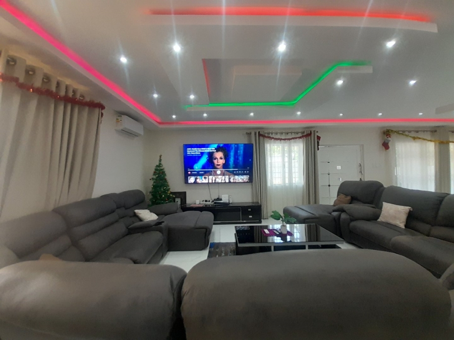 5 Bedroom Property for Sale in Durban North KwaZulu-Natal