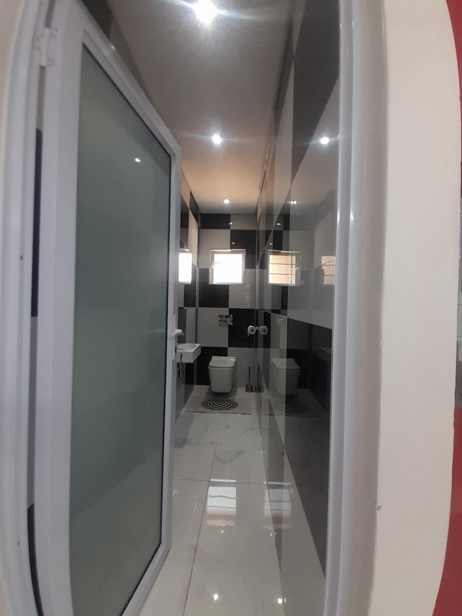 5 Bedroom Property for Sale in Durban North KwaZulu-Natal