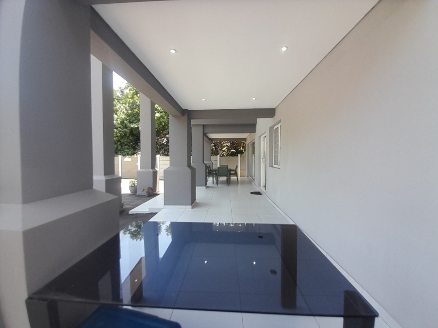 5 Bedroom Property for Sale in Durban North KwaZulu-Natal