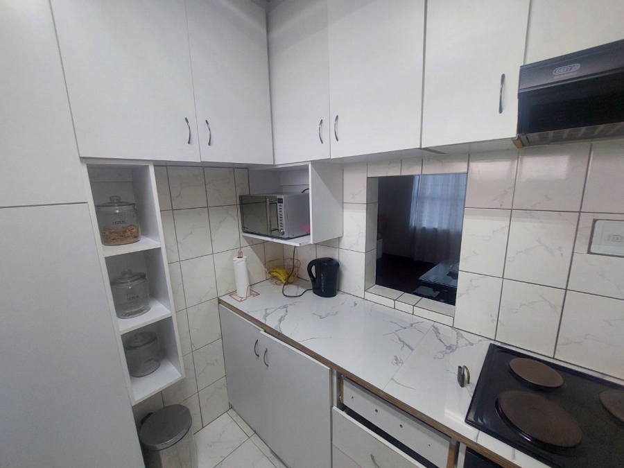 2 Bedroom Property for Sale in Glenwood KwaZulu-Natal