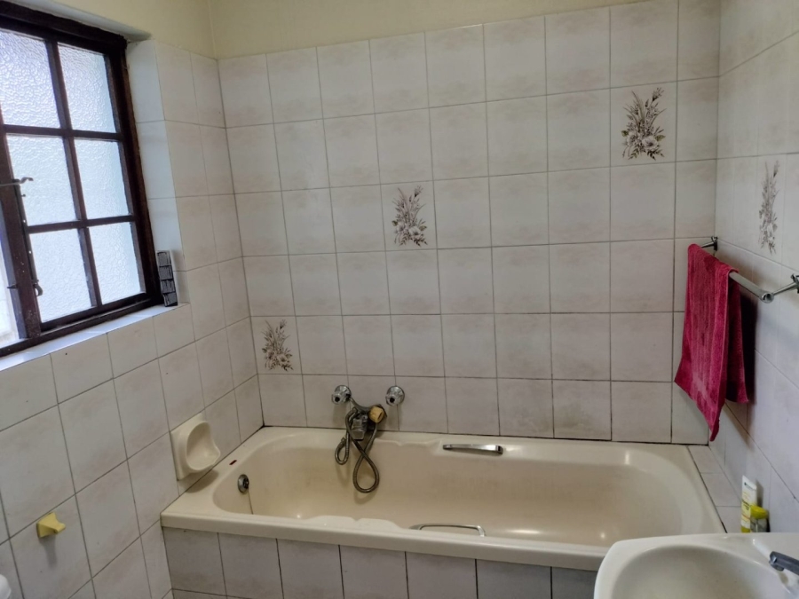 4 Bedroom Property for Sale in Margate KwaZulu-Natal