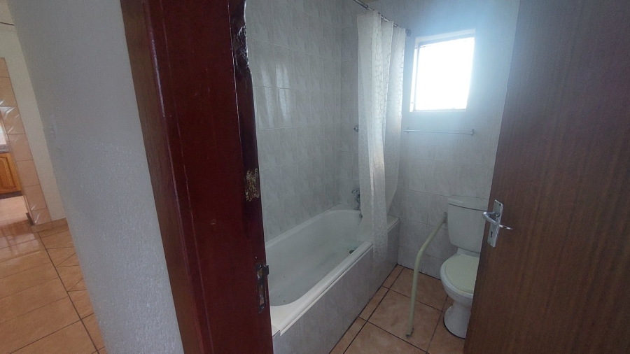 4 Bedroom Property for Sale in Umhlatuzana KwaZulu-Natal