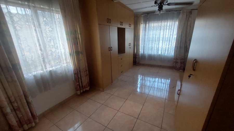 4 Bedroom Property for Sale in Umhlatuzana KwaZulu-Natal