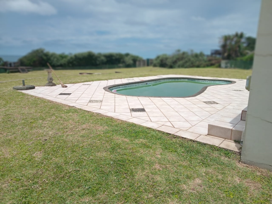 6 Bedroom Property for Sale in Pumula KwaZulu-Natal