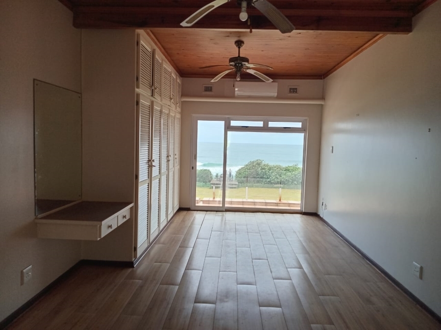 6 Bedroom Property for Sale in Pumula KwaZulu-Natal