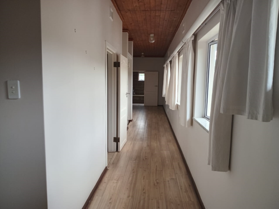 6 Bedroom Property for Sale in Pumula KwaZulu-Natal