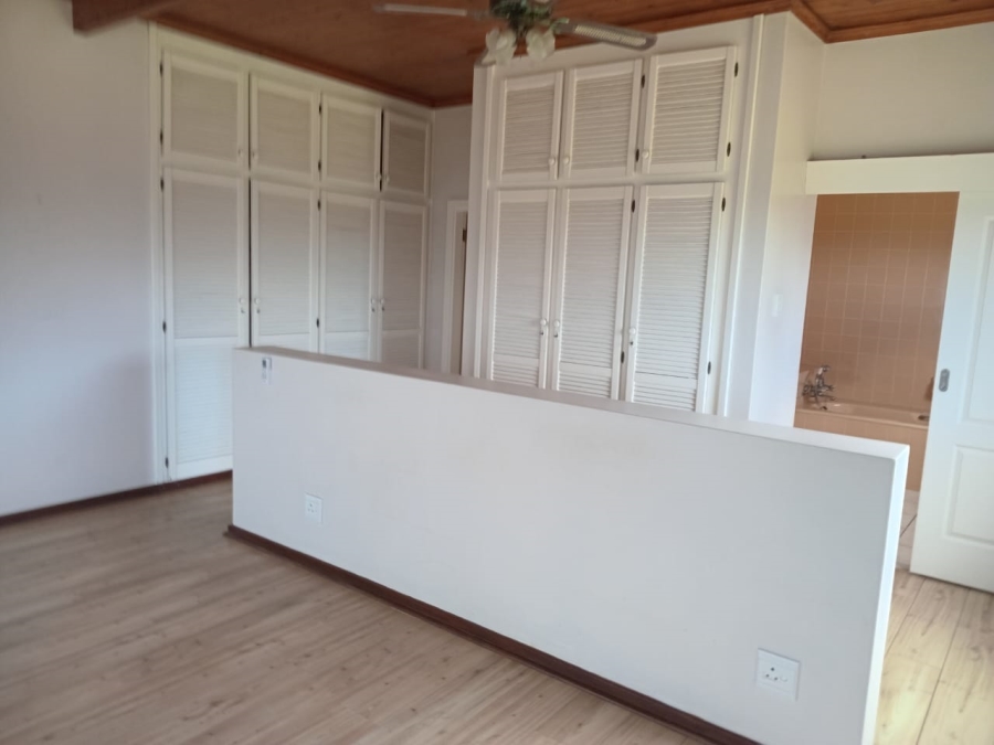 6 Bedroom Property for Sale in Pumula KwaZulu-Natal