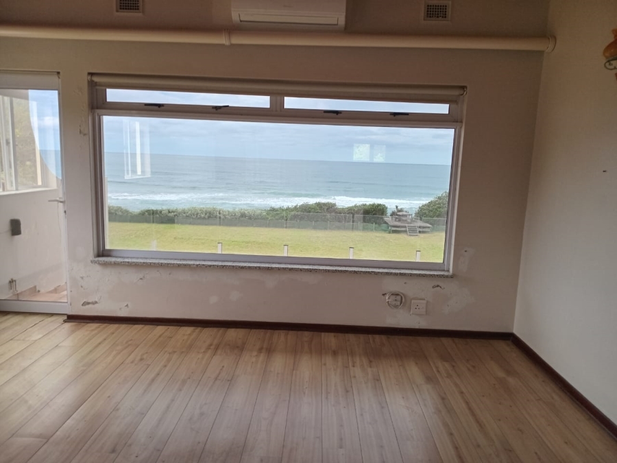 6 Bedroom Property for Sale in Pumula KwaZulu-Natal