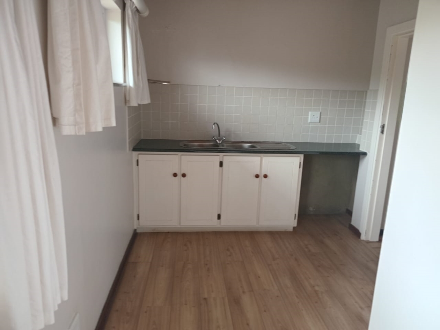 6 Bedroom Property for Sale in Pumula KwaZulu-Natal