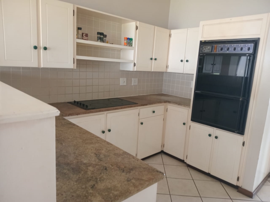 6 Bedroom Property for Sale in Pumula KwaZulu-Natal