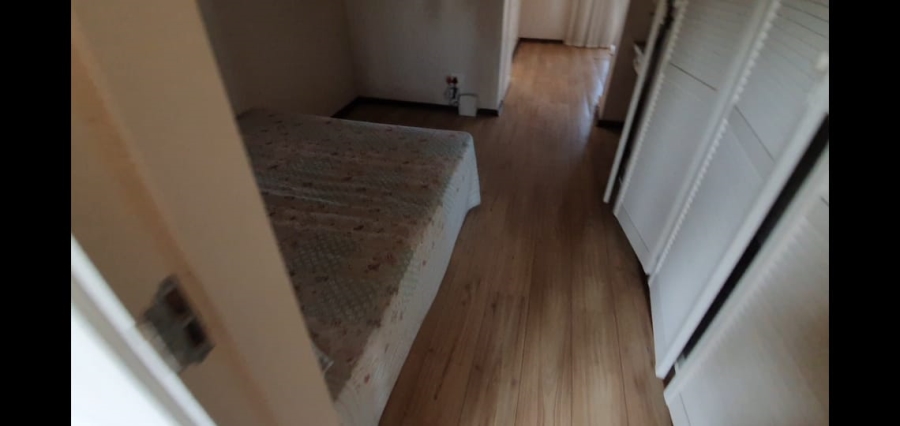 6 Bedroom Property for Sale in Pumula KwaZulu-Natal