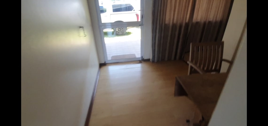 6 Bedroom Property for Sale in Pumula KwaZulu-Natal