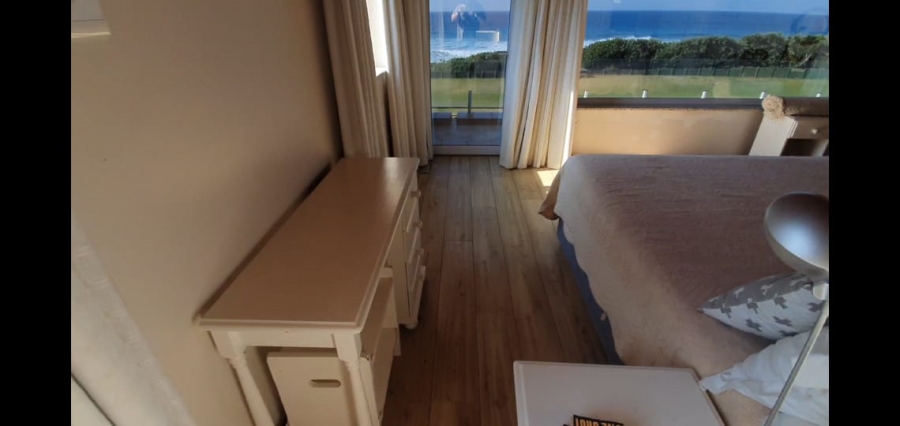 6 Bedroom Property for Sale in Pumula KwaZulu-Natal