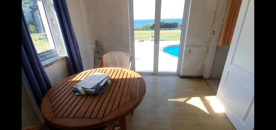 6 Bedroom Property for Sale in Pumula KwaZulu-Natal