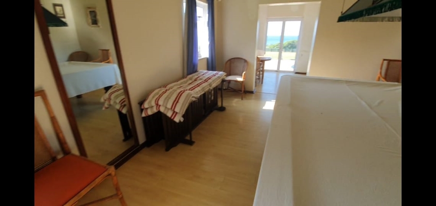 6 Bedroom Property for Sale in Pumula KwaZulu-Natal