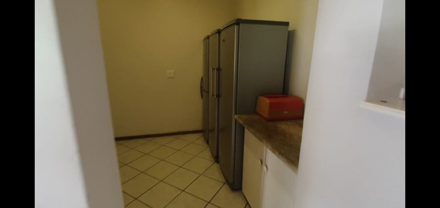 6 Bedroom Property for Sale in Pumula KwaZulu-Natal