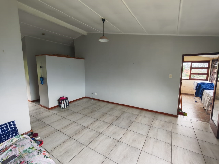 To Let 2 Bedroom Property for Rent in Umtentweni KwaZulu-Natal