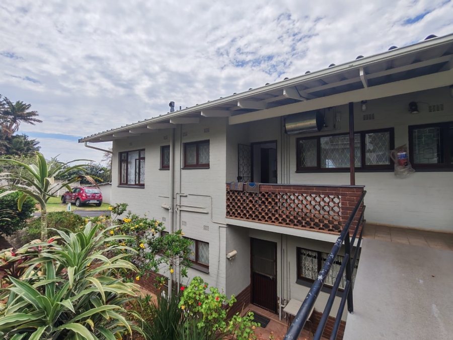 To Let 2 Bedroom Property for Rent in Umtentweni KwaZulu-Natal