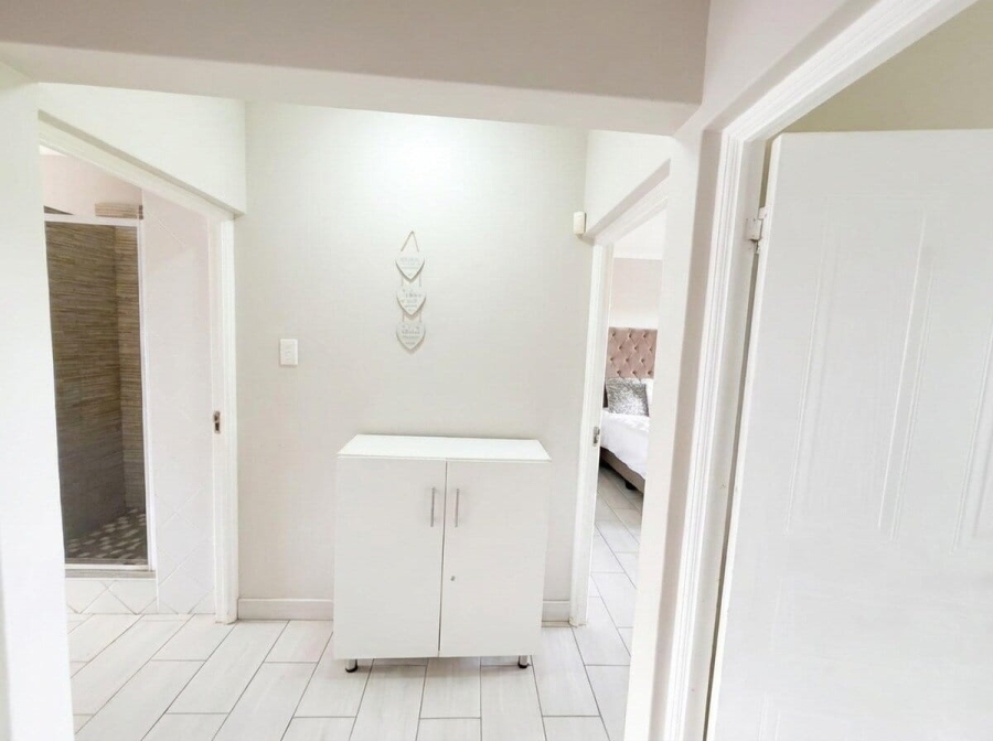 3 Bedroom Property for Sale in Wakenshaw Estate KwaZulu-Natal