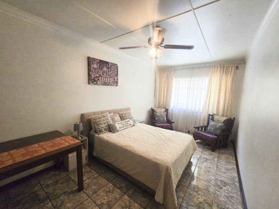 5 Bedroom Property for Sale in Dawnside KwaZulu-Natal