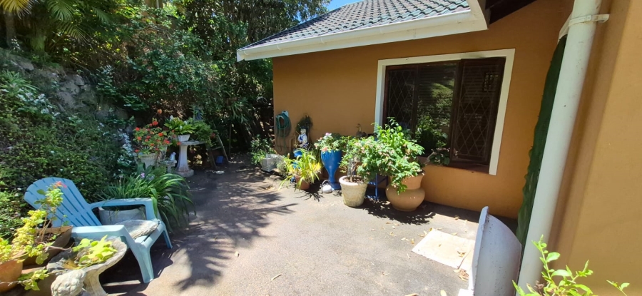 3 Bedroom Property for Sale in Umtentweni KwaZulu-Natal